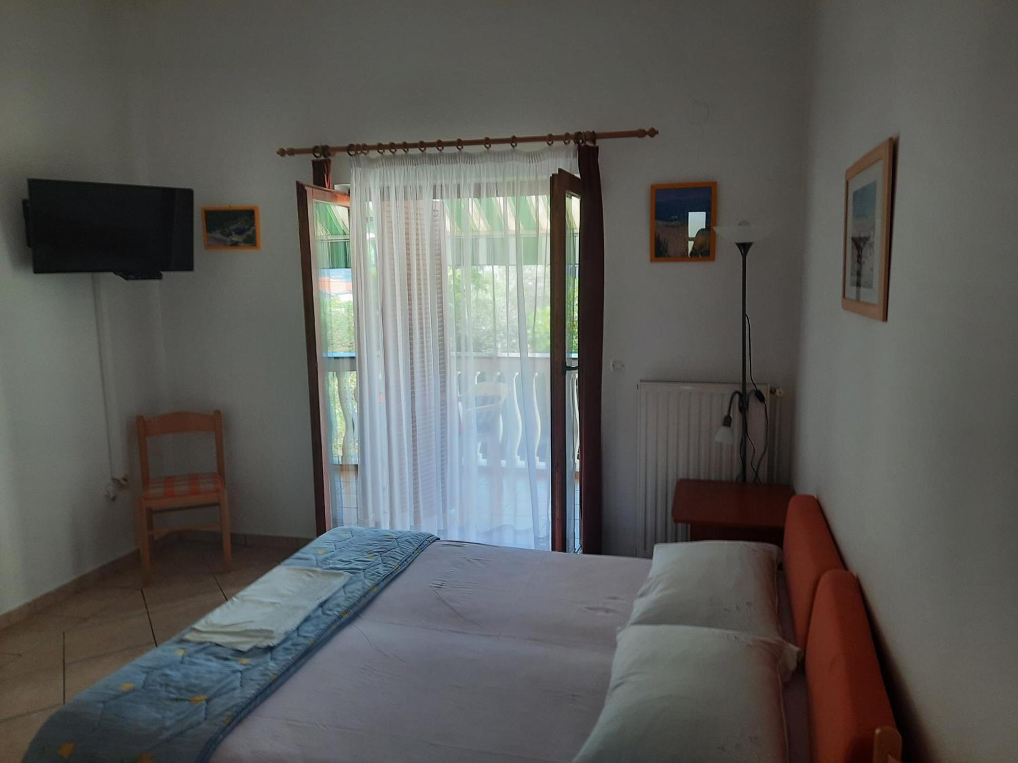 Apartmani Maver Свети свети Филип и Яков Екстериор снимка