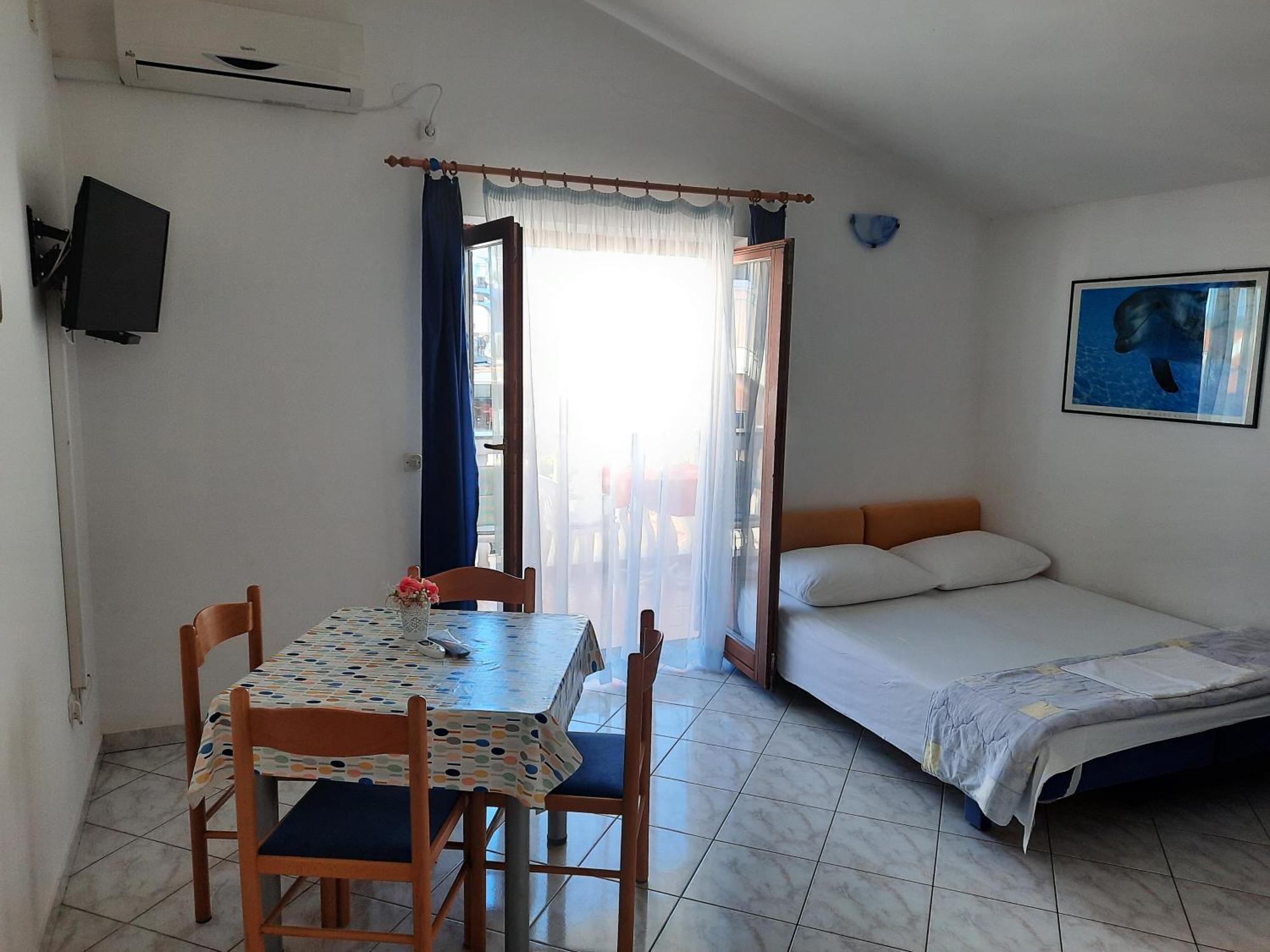 Apartmani Maver Свети свети Филип и Яков Екстериор снимка