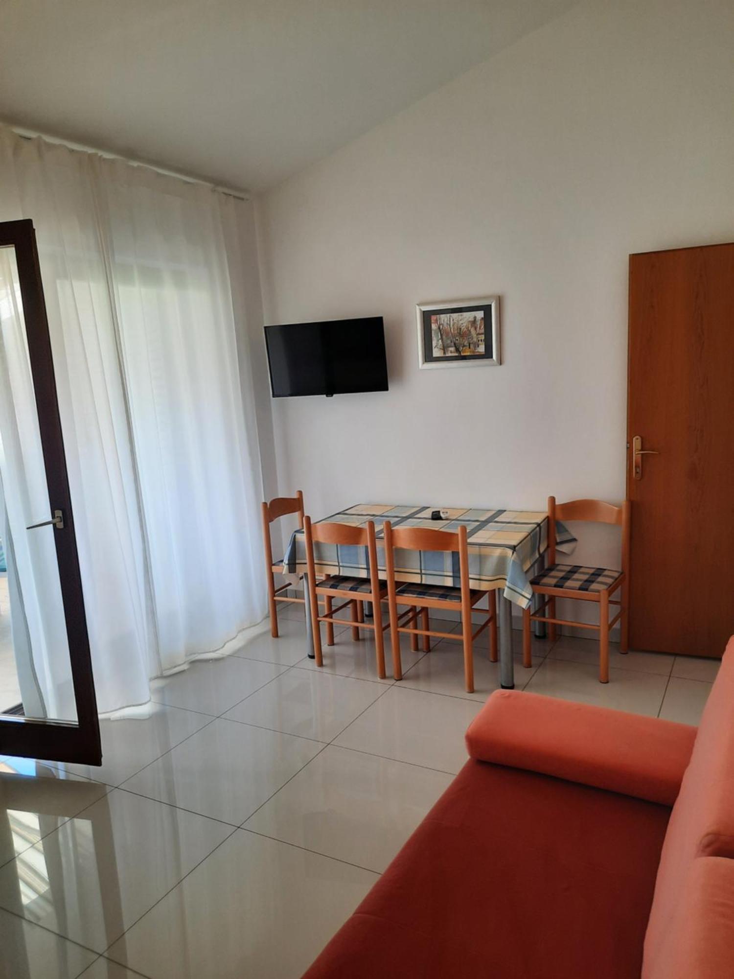 Apartmani Maver Свети свети Филип и Яков Екстериор снимка