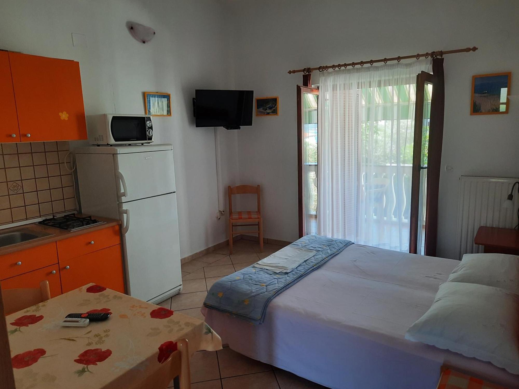 Apartmani Maver Свети свети Филип и Яков Екстериор снимка