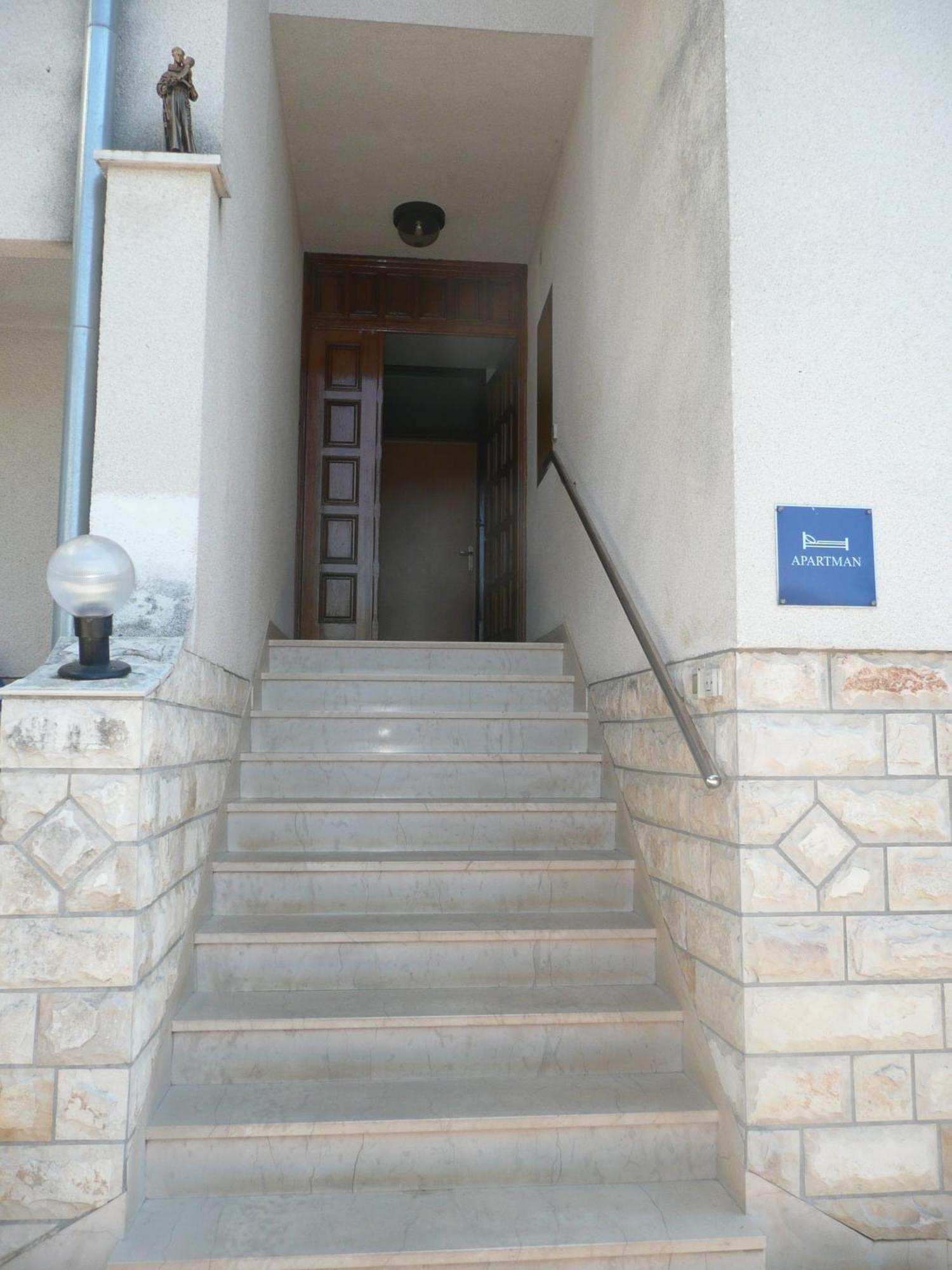 Apartmani Maver Свети свети Филип и Яков Екстериор снимка